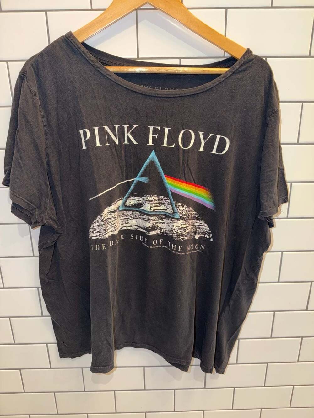 Pink Floyd The Dark Side of the Moon Graphic T-Shirt